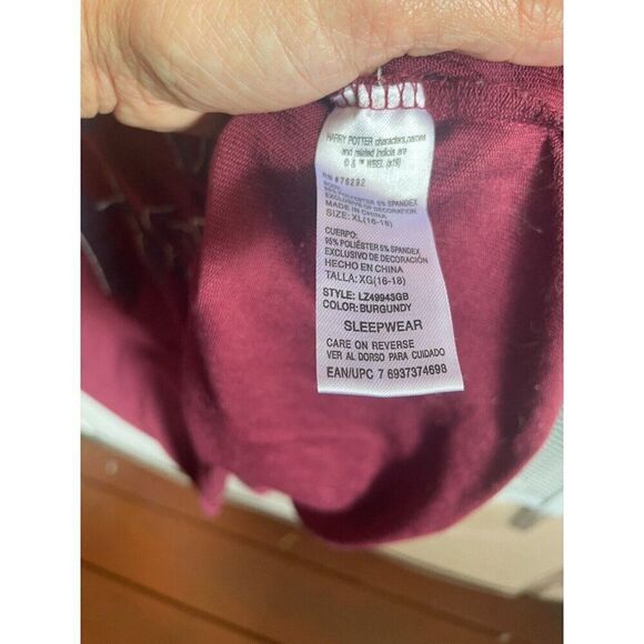 Harry Potter Sleepwear Hogwarts Is My HomeXL Pajama Top Night Shirt - Picture 5 of 7